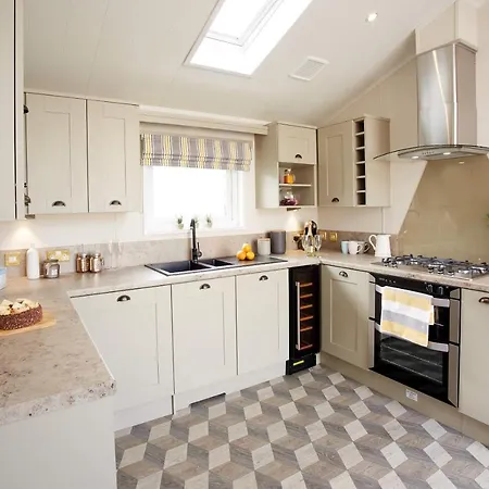 Holiday home Jjs Azalea